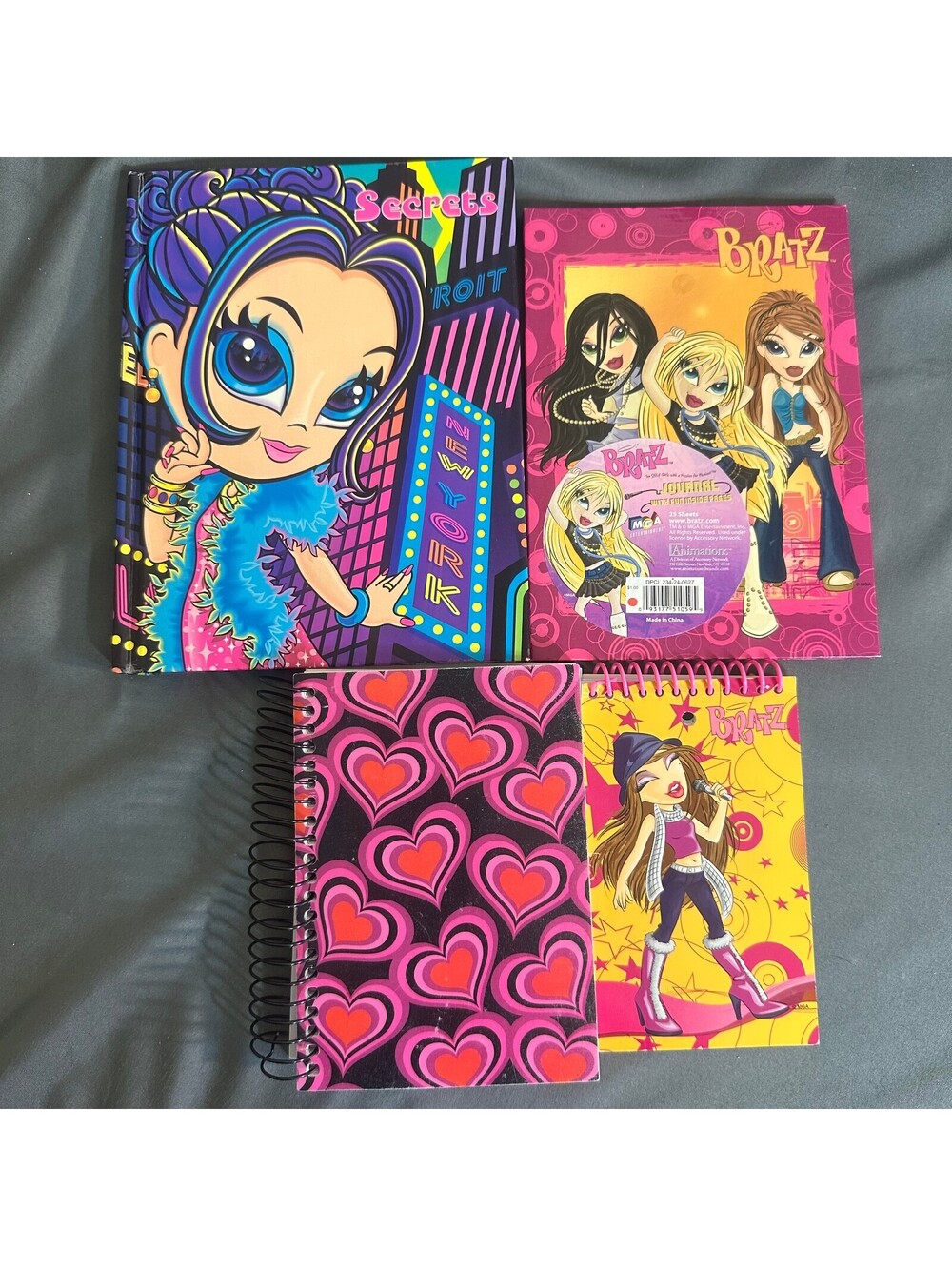 Y2K Bratz Lisa Frank Hearts Girly Notebook Set